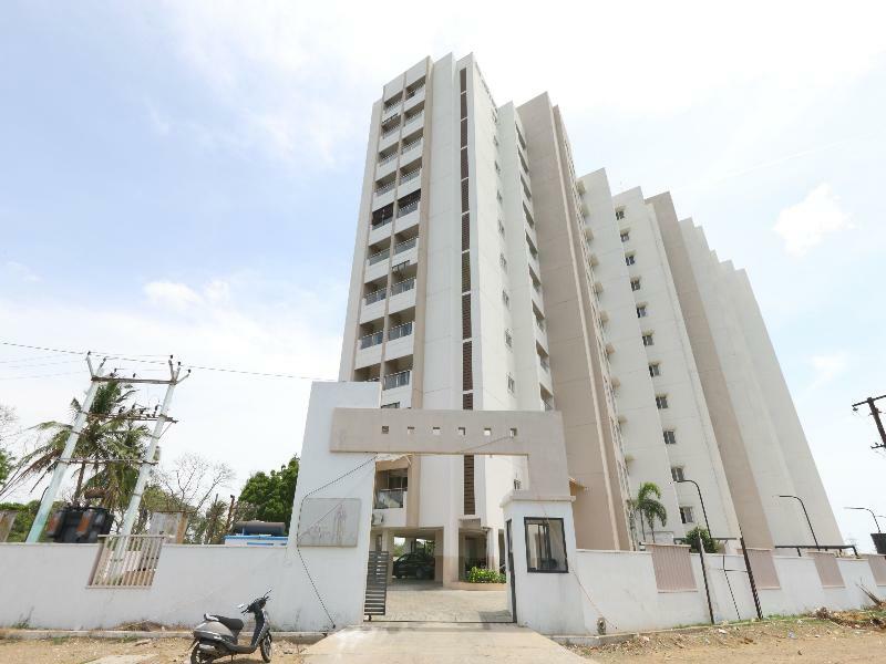 Oyo Flagship 14716 Omr Kelambakkam Hotel Csennai Kültér fotó