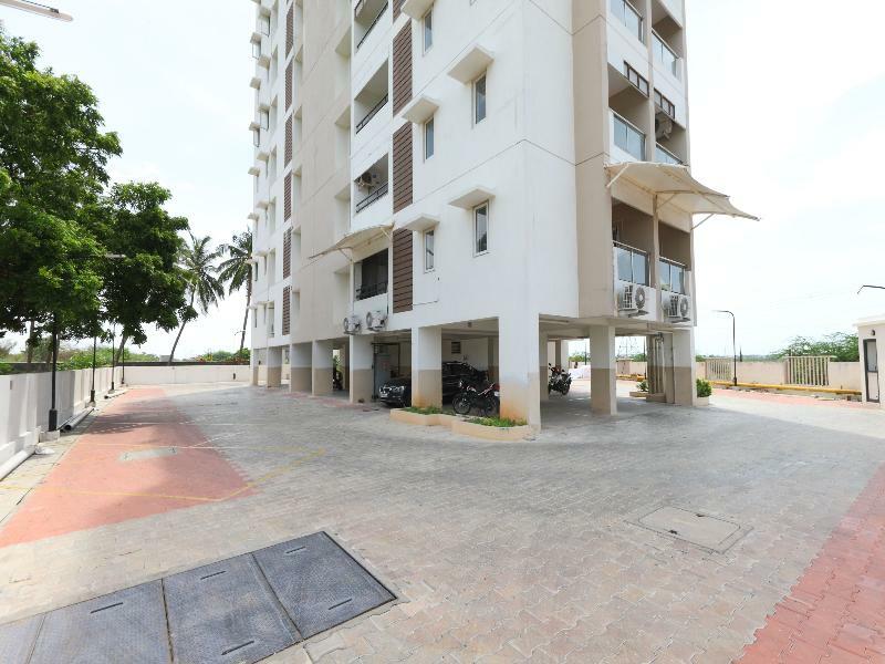 Oyo Flagship 14716 Omr Kelambakkam Hotel Csennai Kültér fotó