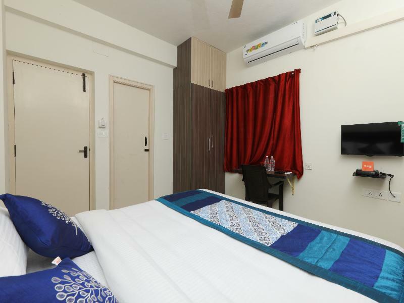 Oyo Flagship 14716 Omr Kelambakkam Hotel Csennai Kültér fotó