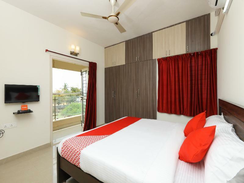 Oyo Flagship 14716 Omr Kelambakkam Hotel Csennai Kültér fotó